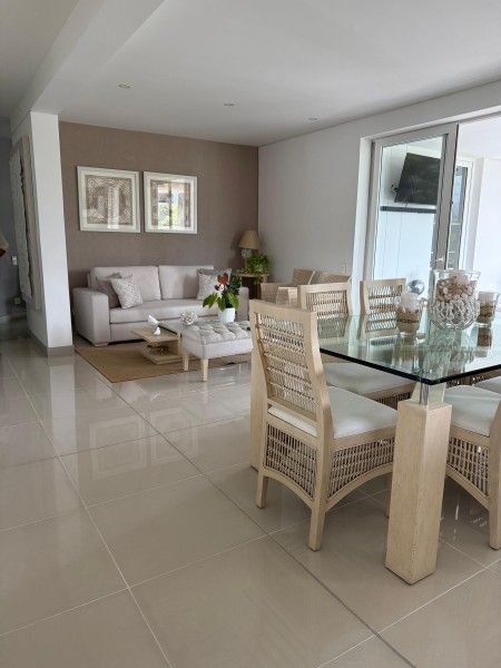 Apartamento en venta Valle Del Cauca Cali Parcelaciones Pance 187 m2 Habitaciones 3 Baños 5 Garajes 3 Precio $1300000000