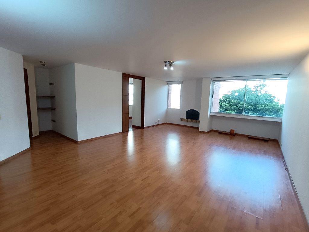 Apartamento en arriendo Cundinamarca Bogotá Mochuelo Norte 81 m2 Habitaciones 2 Baños 3 Garajes 1 Precio $3911000