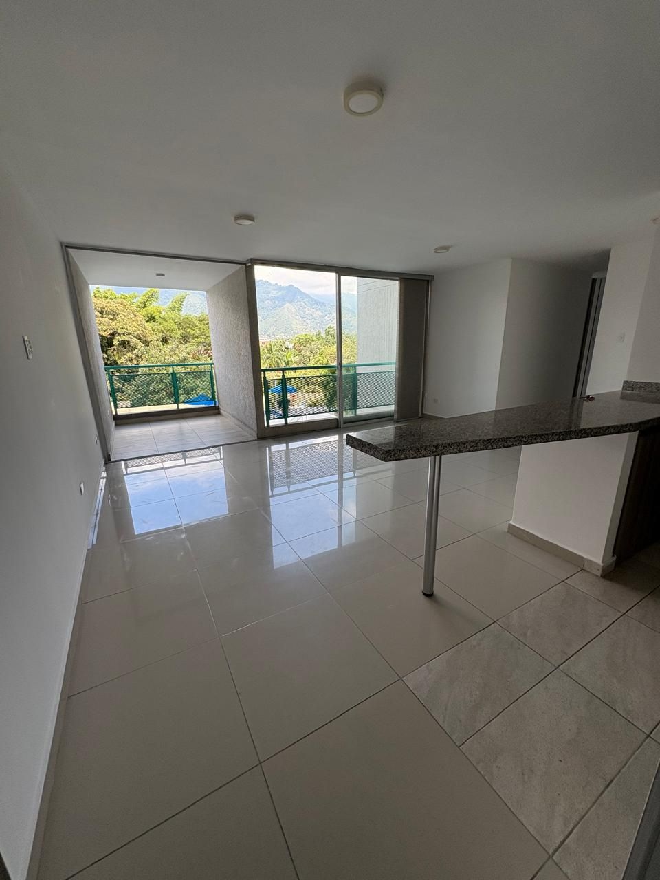 Apartamento en venta Tolima Ibagué Cd Simon Bolivar Et I 93 m2 Habitaciones 3 Baños 3 Garajes 1 Precio $450000000