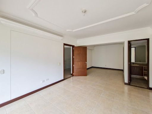 Apartamento en venta Antioquia Envigado Envigado 122 m2 Habitaciones 3 Baños 4 Garajes 2 Precio $950000000