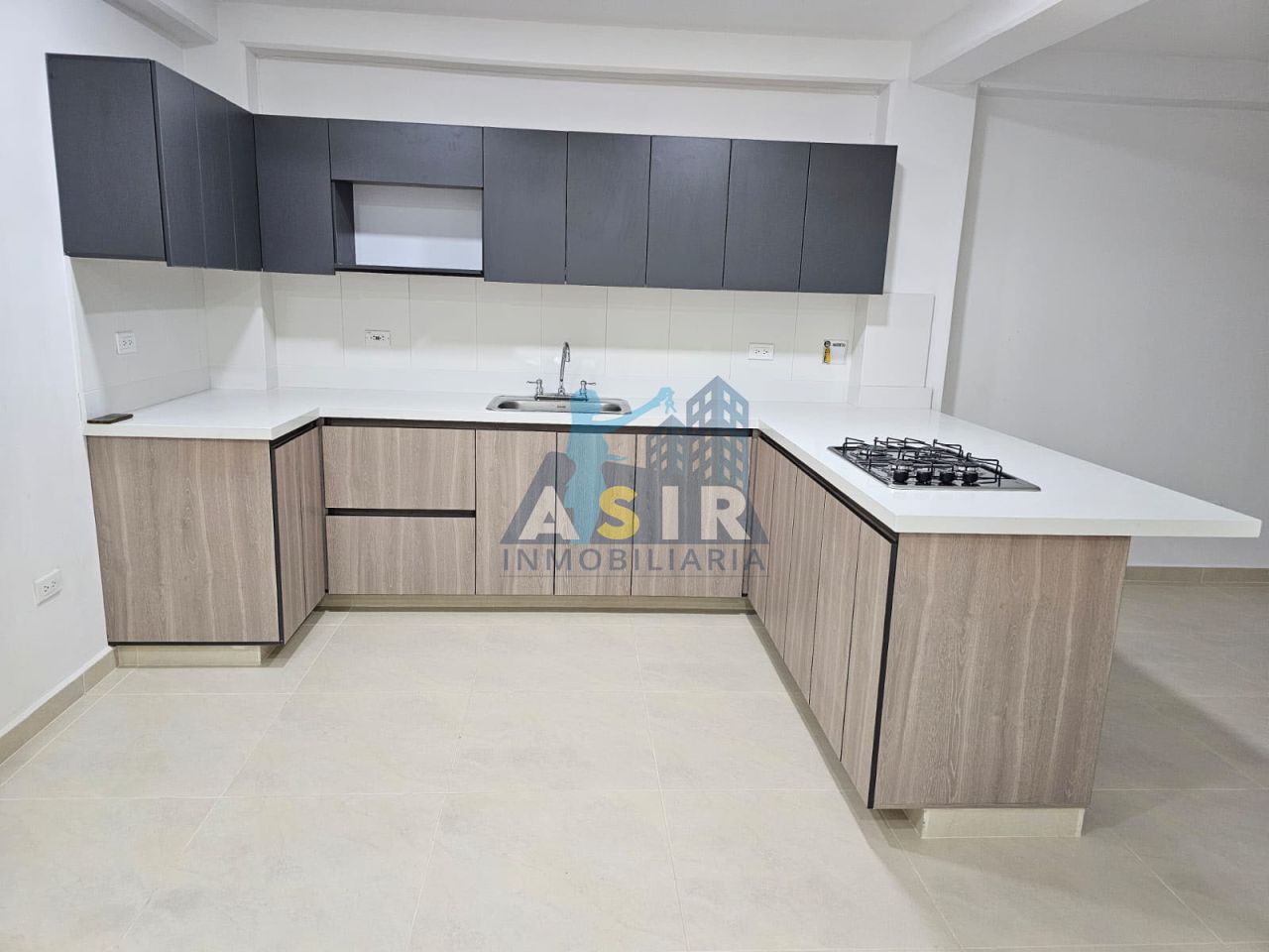 Apartamento en arriendo Antioquia Medellín Santa Teresita 93 m2 Habitaciones 2 Baños 1 Garajes 0 Precio $3350000