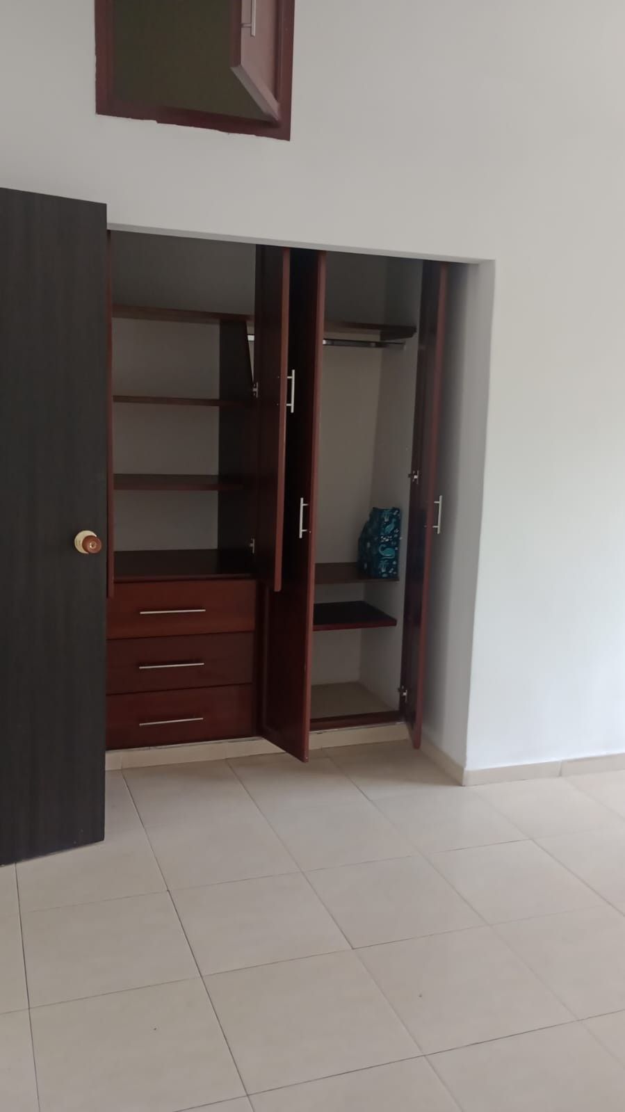 Casa en venta Valle Del Cauca Cali Champagnat 290 m2 Habitaciones 4 Baños 3 Garajes 2 Precio $580000000