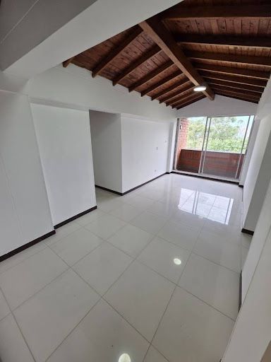 Apartamento en venta Antioquia Medellín Urbanizacion Cedros De La Colina 85 m2 Habitaciones 4 Baños 2 Garajes 1 Precio $520000000