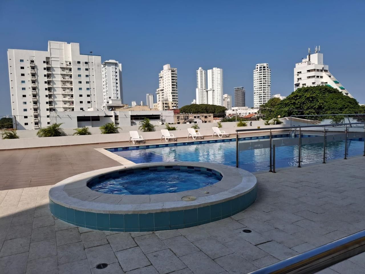 Apartamento en venta Bolívar Cartagena Manga 140 m2 Habitaciones 3 Baños 3 Garajes 2 Precio $940000000