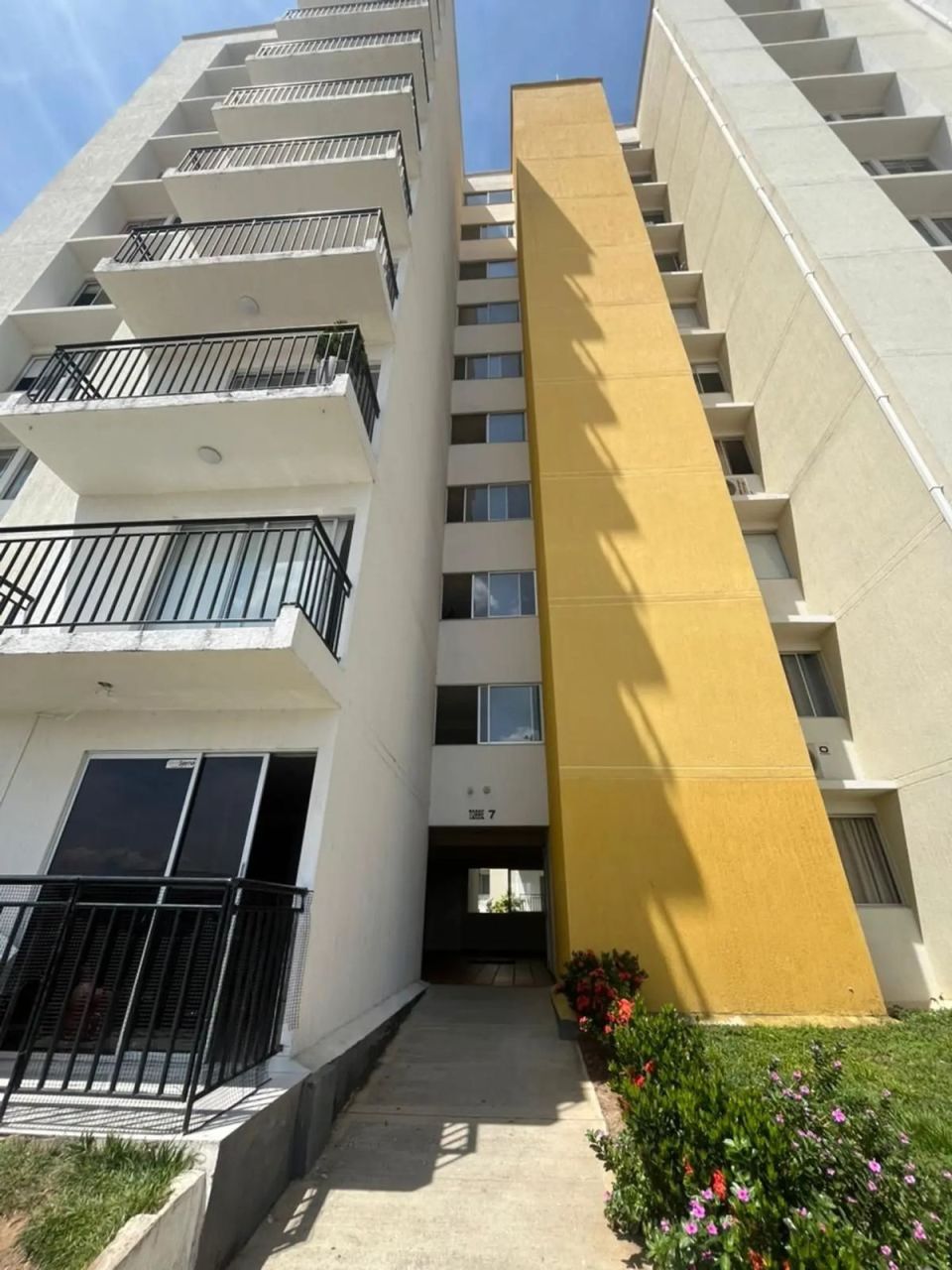 Apartamento en venta Huila Neiva El Faro 60 m2 Habitaciones 3 Baños 2 Garajes 1 Precio $205000000