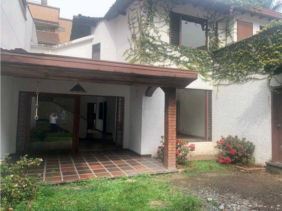 Casa en venta Antioquia Medellín Los Conquistadores 232 m2 Habitaciones 4 Baños 3 Garajes 1 Precio $1895000000