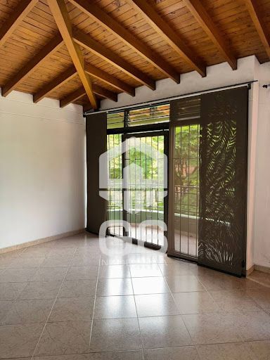 Apartamento en arriendo Antioquia Medellín La Floresta 80 m2 Habitaciones 3 Baños 2 Garajes 0 Precio $2600000