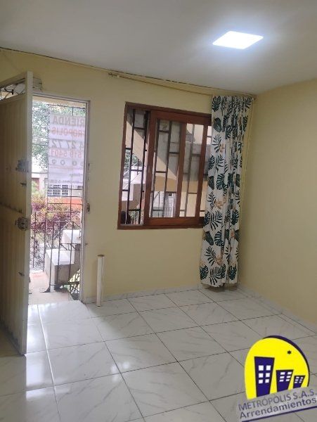 Casa en arriendo Antioquia Medellín La Francia 45 m2 Habitaciones 1 Baños 1 Garajes 0 Precio $1300000