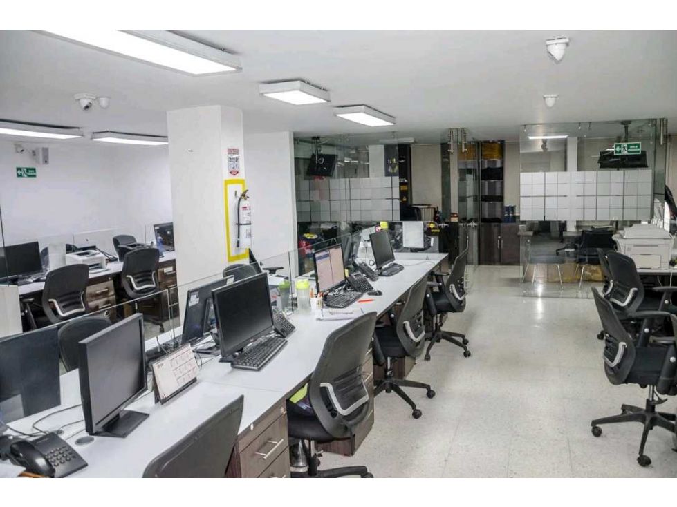 Oficina en venta Cundinamarca Bogotá Chapinero Norte 145 m2 Habitaciones 0 Baños 0 Garajes 0 Precio $980000000