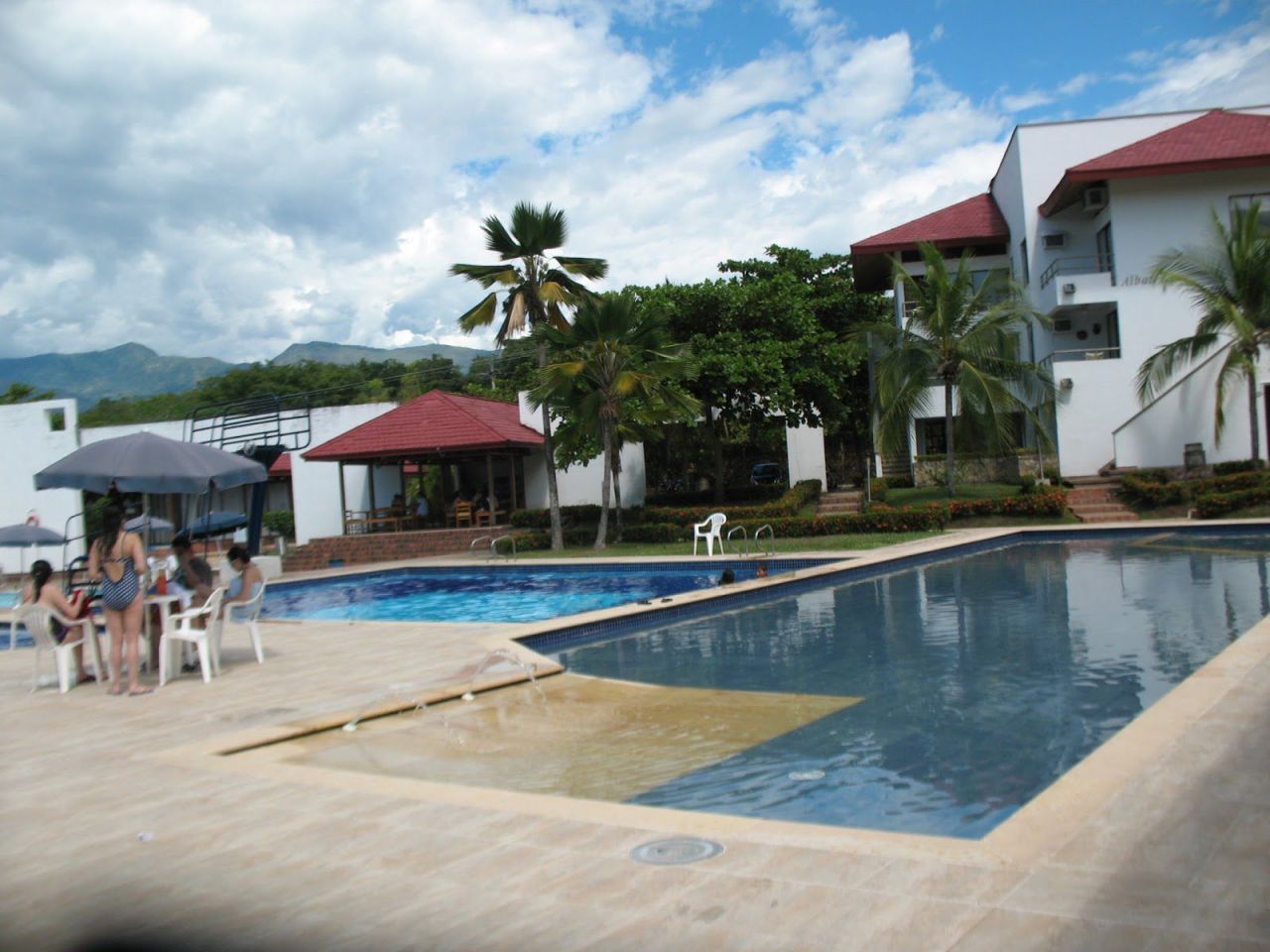 Apartamento en venta Tolima Melgar Las Palmas 75 m2 Habitaciones 2 Baños 1 Garajes 2 Precio $210000000
