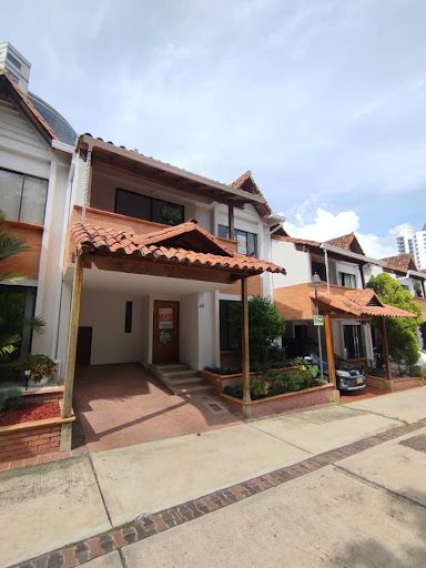 Casa en arriendo Santander Floridablanca Cr Alamos 105 m2 Habitaciones 3 Baños 3 Garajes 1 Precio $4930000