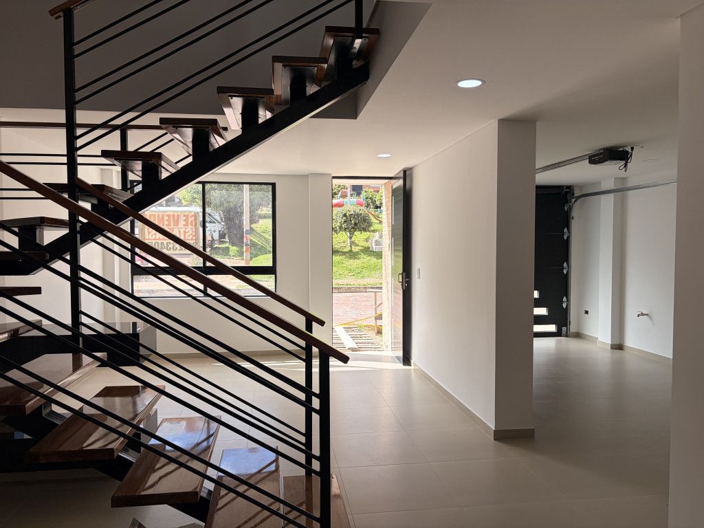 Casa en venta Boyacá Tunja Urbanización Las Quintas 205 m2 Habitaciones 4 Baños 4 Garajes 1 Precio $750000000