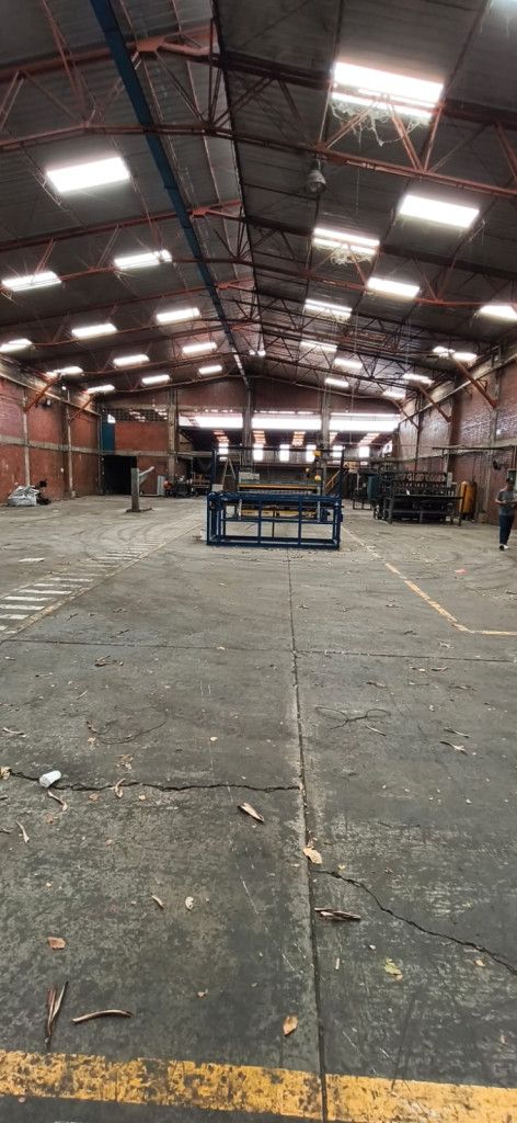 Bodega en venta Valle Del Cauca Cali Industrial 1160 m2 Habitaciones 0 Baños 3 Garajes 3 Precio $2500000000
