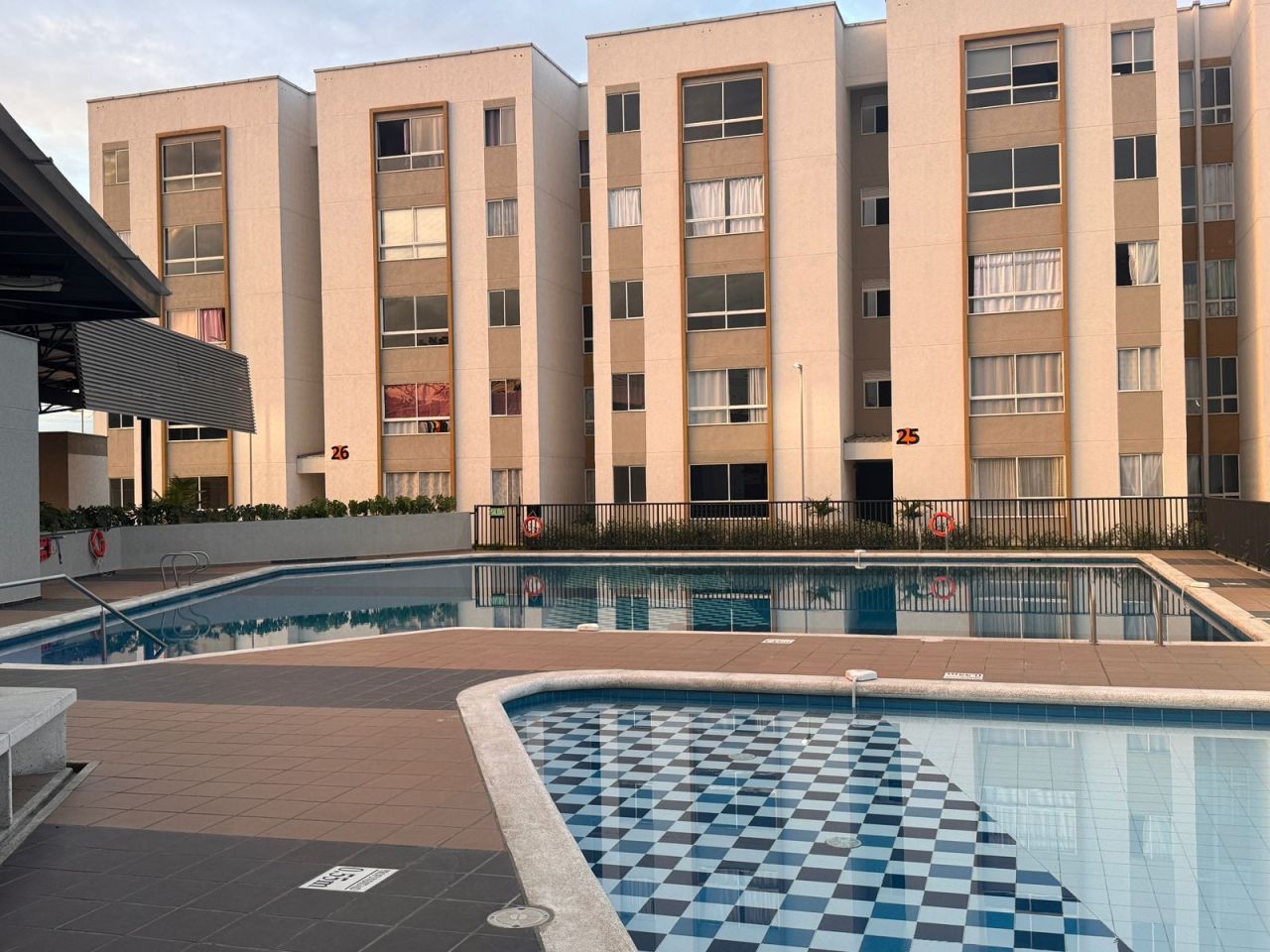 Apartamento en arriendo Valle Del Cauca Cali Parcelaciones Pance 40 m2 Habitaciones 2 Baños 1 Garajes 1 Precio $1150000