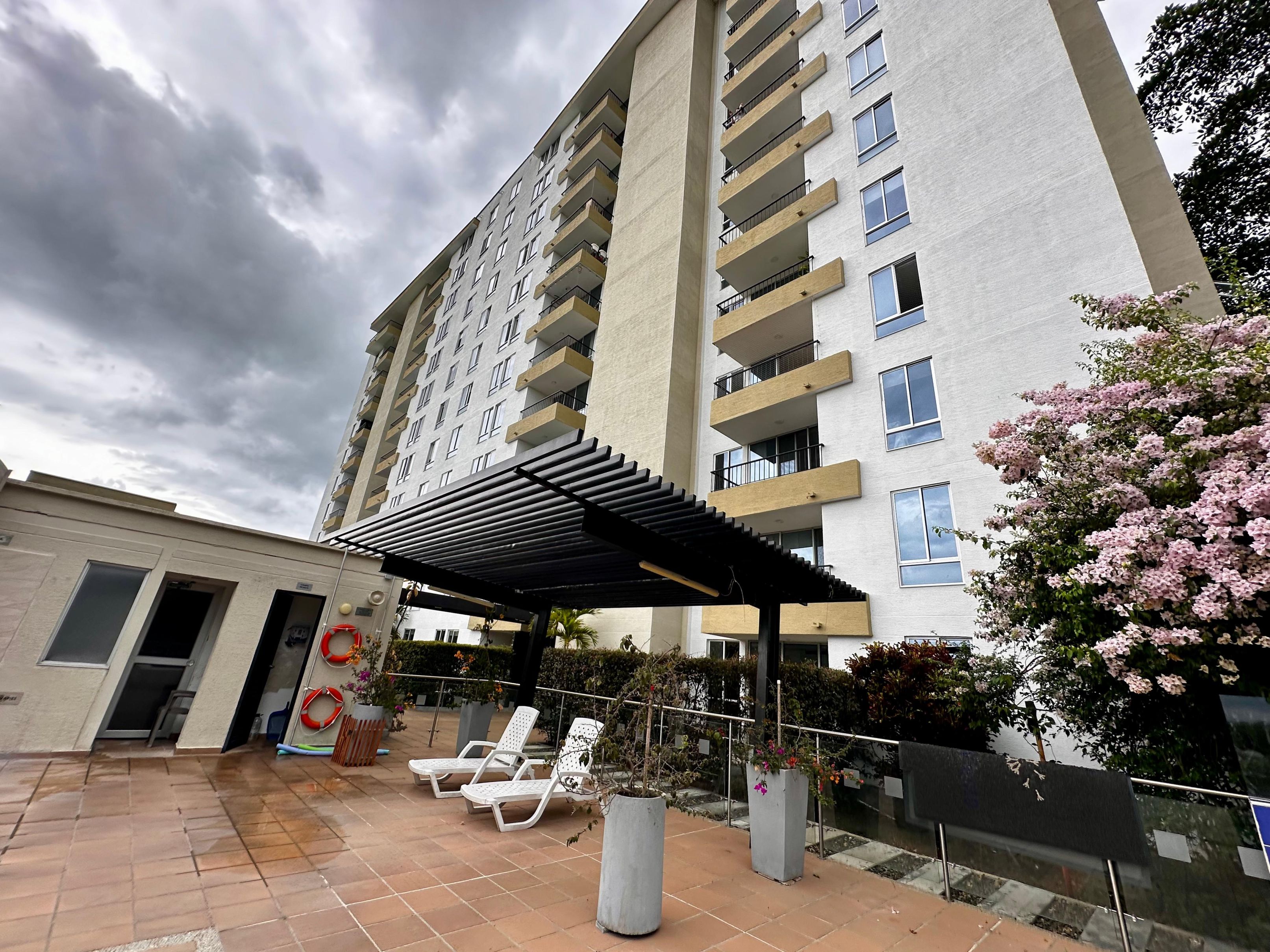 Apartamento en arriendo Risaralda Pereira Jardin De Velez Y Velez 72 m2 Habitaciones 3 Baños 2 Garajes 2 Precio $2500000