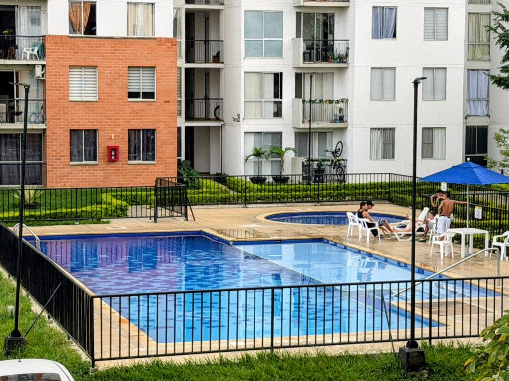Apartamento en venta Valle Del Cauca Cali Condominio Marfil 55 m2 Habitaciones 2 Baños 2 Garajes 0 Precio $240000000