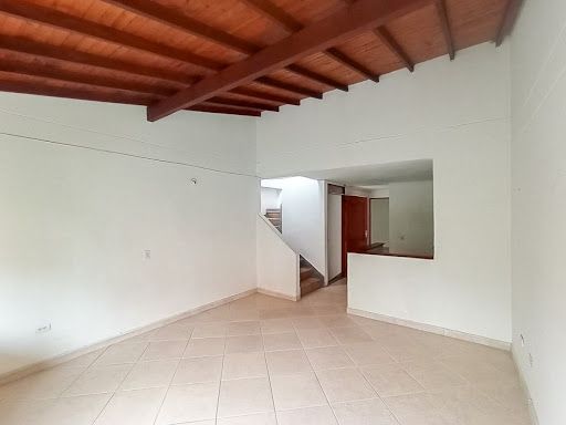 Apartamento en arriendo Antioquia Envigado Obrero 84 m2 Habitaciones 3 Baños 2 Garajes 0 Precio $2600000