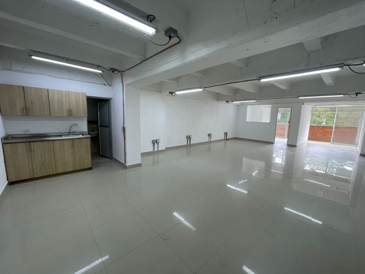 Oficina en arriendo Antioquia Rionegro Cuatro Esquinas 80 m2 Habitaciones 0 Baños 1 Garajes 0 Precio $2900000