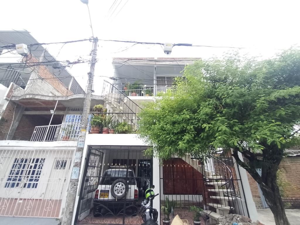 Apartamento en arriendo Valle Del Cauca Cali Nueva Floresta Del Ict 91 m2 Habitaciones 3 Baños 1 Garajes 0 Precio $1200000
