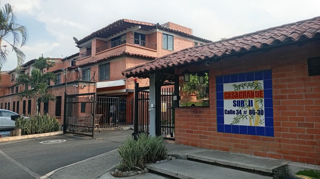 Casa en arriendo Valle Del Cauca Cali Lili 94 m2 Habitaciones 3 Baños 3 Garajes 1 Precio $2250000