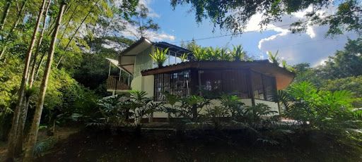 Casa en arriendo Valle Del Cauca Cali Cali 210 m2 Habitaciones 2 Baños 2 Garajes 2 Precio $2480000