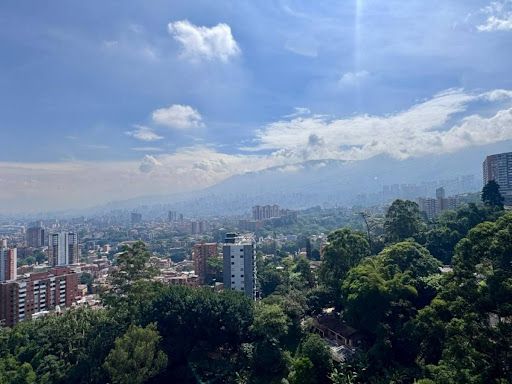 Apartamento en arriendo Antioquia Envigado La Paz 105 m2 Habitaciones 3 Baños 3 Garajes 1 Precio $4200000