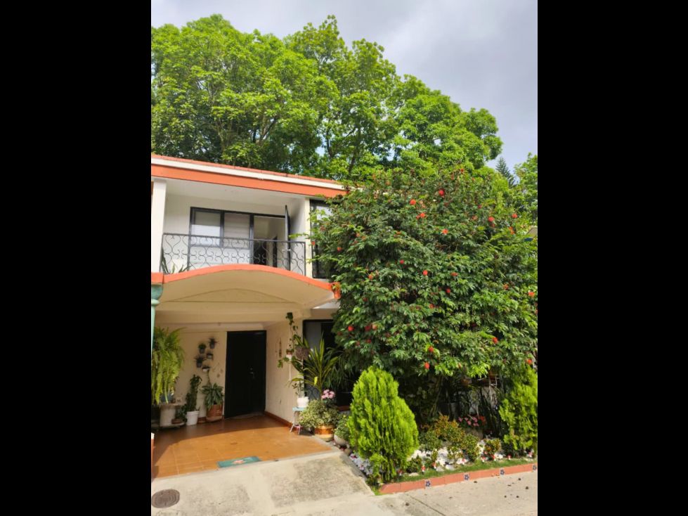 Casa en venta Tolima Ibagué El Eden 178 m2 Habitaciones 4 Baños 3 Garajes 1 Precio $590000000