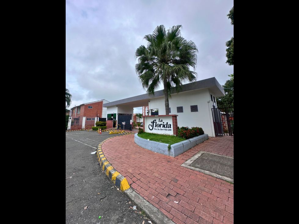 Casa en venta Tolima Ibagué Cr La Florida Et I 237 m2 Habitaciones 6 Baños 5 Garajes 2 Precio $870000000