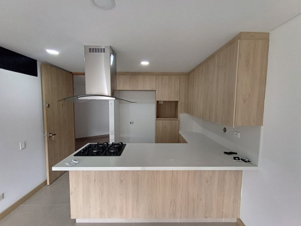 Apartamento en arriendo Antioquia Medellín Asomadera No2 70 m2 Habitaciones 2 Baños 2 Garajes 1 Precio $4300000