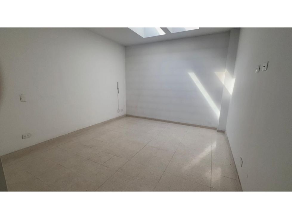 Oficina en arriendo Cundinamarca Bogotá El Vervenal 15 m2 Habitaciones 0 Baños 1 Garajes 0 Precio $700000