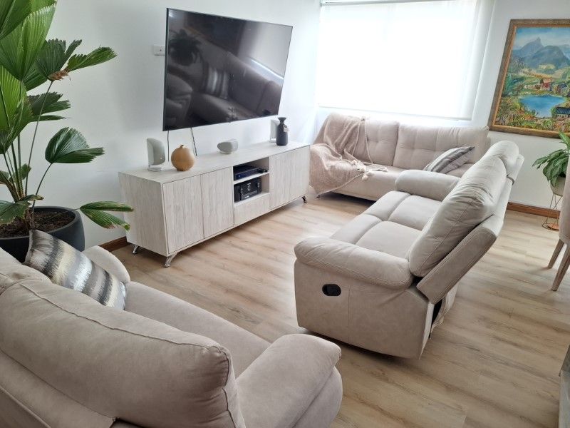 Apartamento en venta Antioquia Medellín Rosales 115 m2 Habitaciones 3 Baños 4 Garajes 1 Precio $800000000