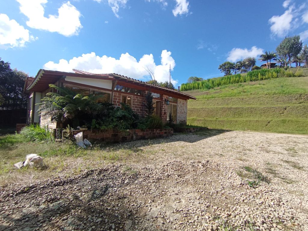 Finca en venta Antioquia Rionegro Rionegro 187 m2 Habitaciones 1 Baños 2 Garajes 1 Precio $990000000
