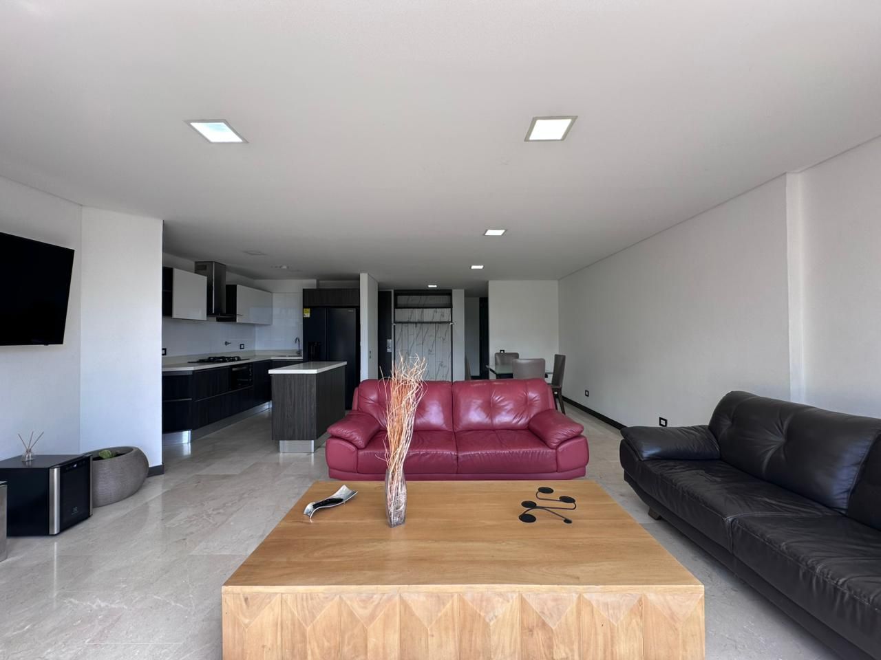 Apartamento en arriendo Antioquia Medellín El Diamante 160 m2 Habitaciones 2 Baños 3 Garajes 1 Precio $19000000