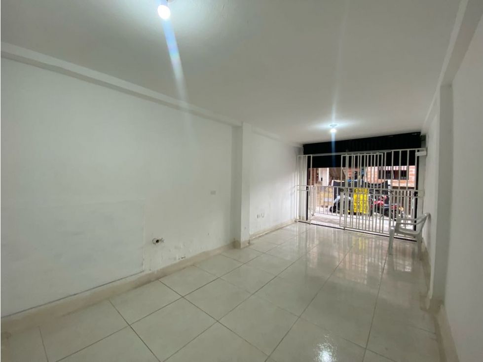 Local en arriendo Antioquia Bello San Martín 15 m2 Habitaciones 0 Baños 1 Garajes 0 Precio $965000
