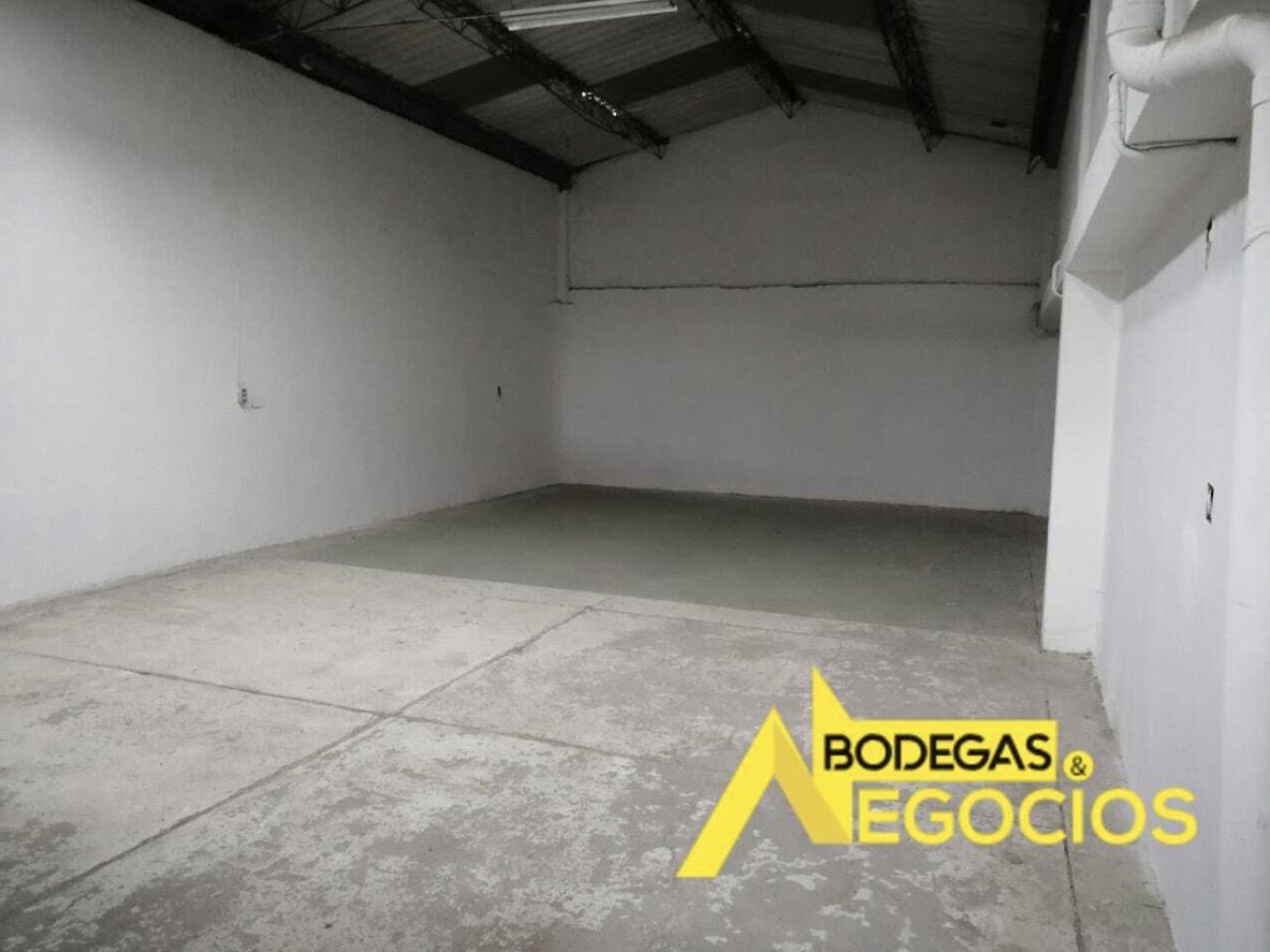 Bodega en arriendo Antioquia Medellín Calle Nueva 220 m2 Habitaciones 0 Baños 2 Garajes 1 Precio $10000000