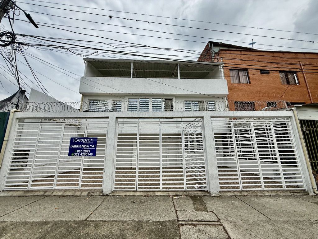 Local en arriendo Valle Del Cauca Cali San Vicente 90 m2 Habitaciones 0 Baños 1 Garajes 0 Precio $1520000
