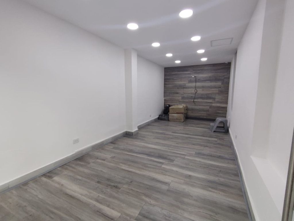 Local en arriendo Antioquia Envigado San Marcos 12 m2 Habitaciones 0 Baños 1 Garajes 0 Precio $2500000
