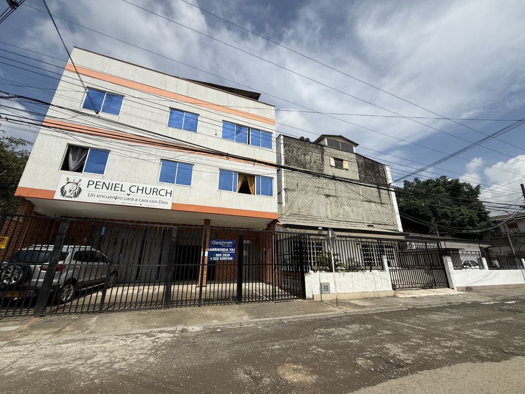 Local en arriendo Valle Del Cauca Cali Popular 50 m2 Habitaciones 0 Baños 1 Garajes 0 Precio $920000