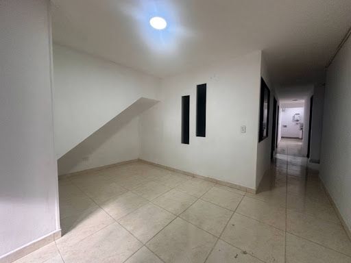 Casa en arriendo Antioquia Medellín San Bernardo 90 m2 Habitaciones 3 Baños 3 Garajes 0 Precio $2500000