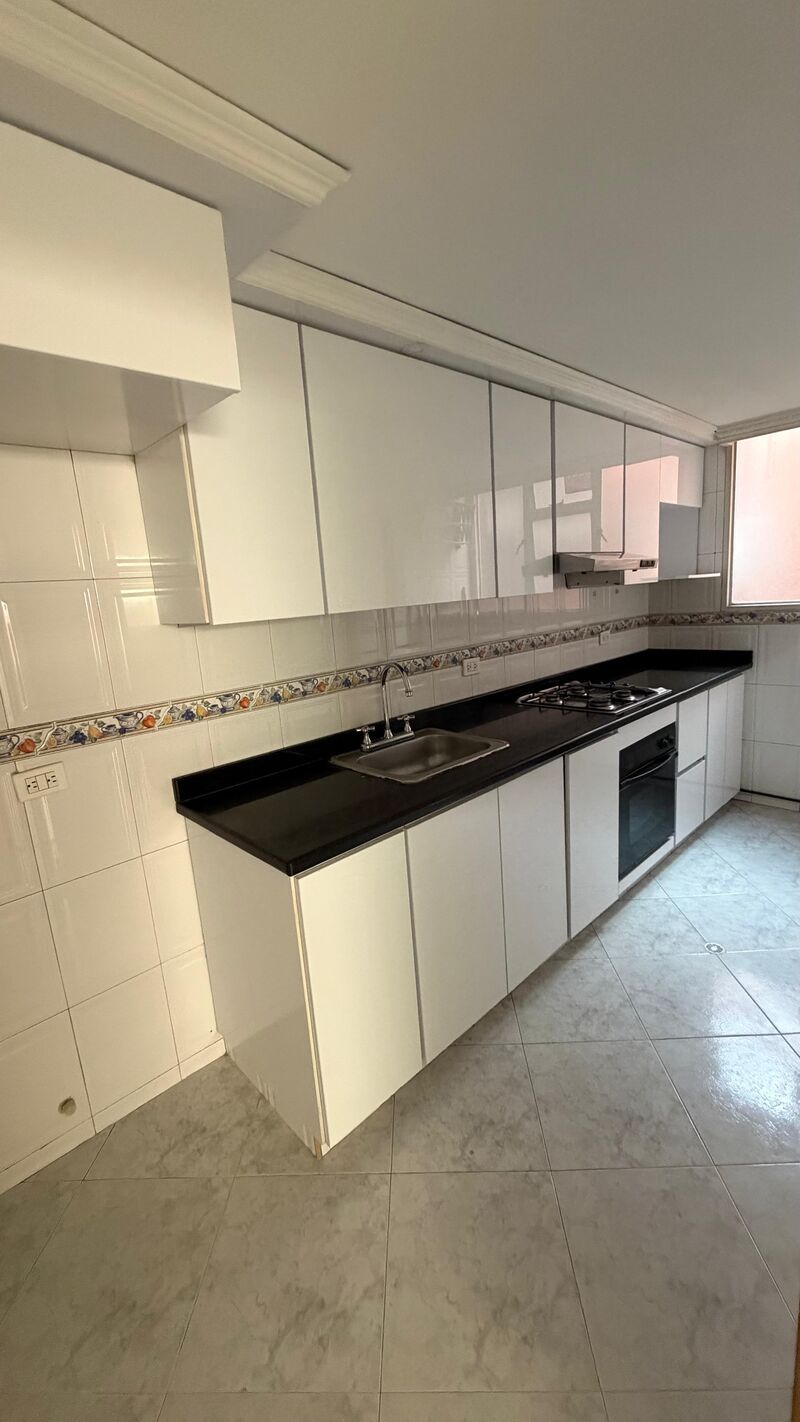 Apartamento en venta Cundinamarca Bogotá Los Andes Norte 80 m2 Habitaciones 3 Baños 2 Garajes 1 Precio $490000000
