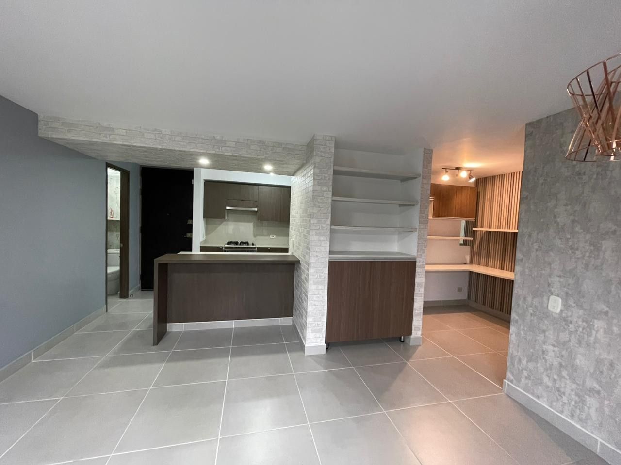 Apartamento en arriendo Valle Del Cauca Cali Ciudad Real 90 m2 Habitaciones 3 Baños 3 Garajes 2 Precio $2700000