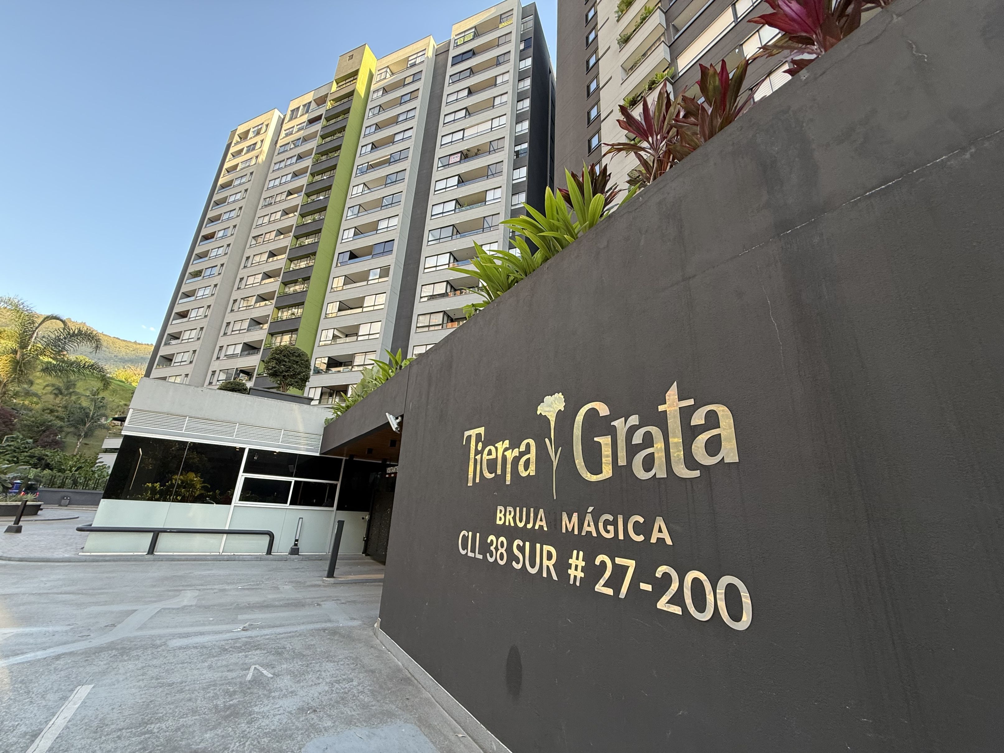 Apartamento en arriendo Antioquia Envigado El Chinguí 80 m2 Habitaciones 2 Baños 3 Garajes 2 Precio $4500000