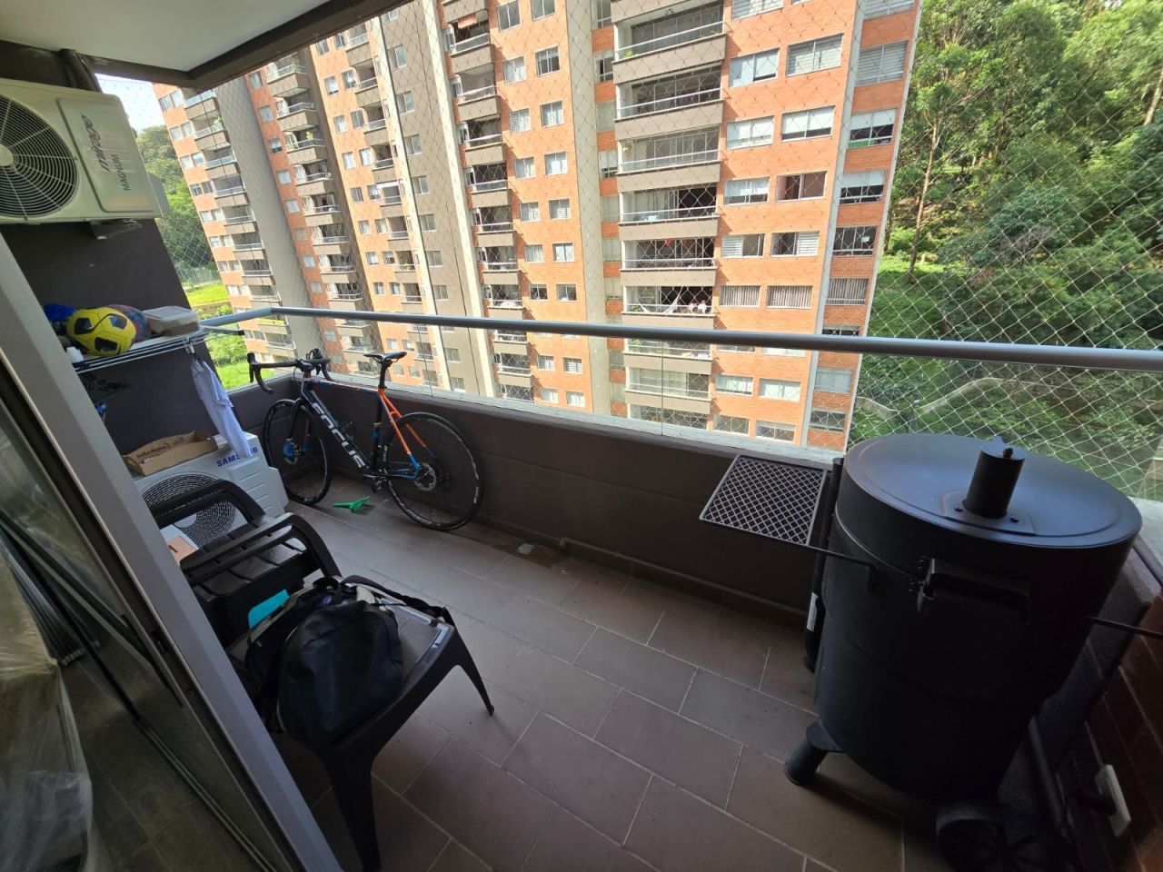 Apartamento en venta Antioquia Medellín La Colina 96 m2 Habitaciones 3 Baños 2 Garajes 2 Precio $640000000