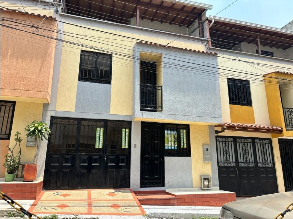 Casa en arriendo Santander Floridablanca Villa San Diego 120 m2 Habitaciones 5 Baños 4 Garajes 1 Precio $2600000