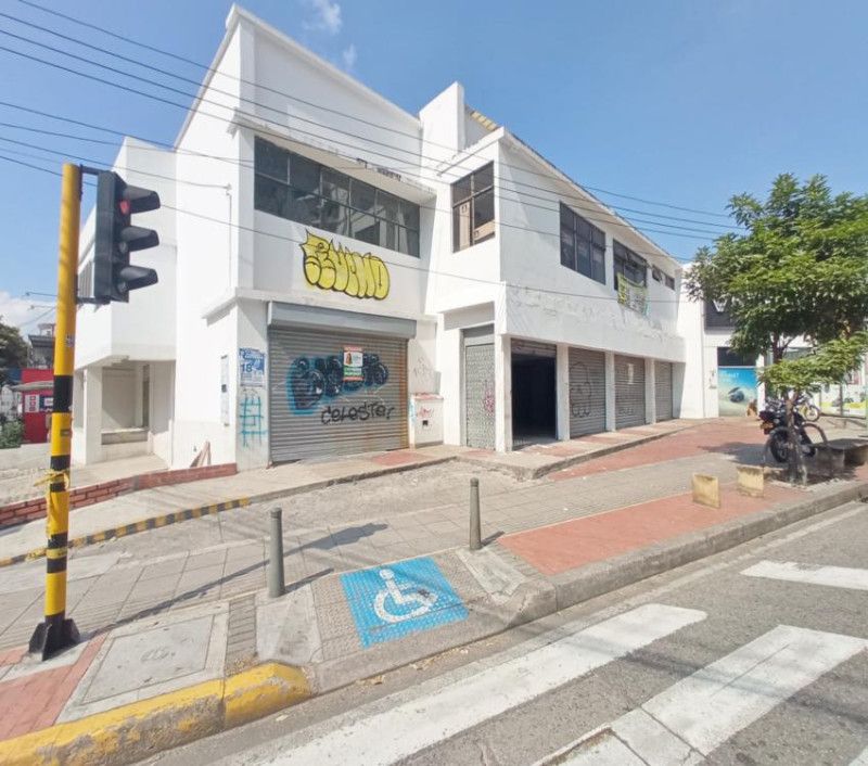 Local en arriendo Santander Bucaramanga Bolivar 360 m2 Habitaciones 0 Baños 2 Garajes 0 Precio $19000000