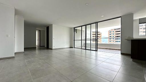 Apartamento en arriendo Antioquia Envigado El Esmeraldal 138 m2 Habitaciones 3 Baños 4 Garajes 2 Precio $7700000