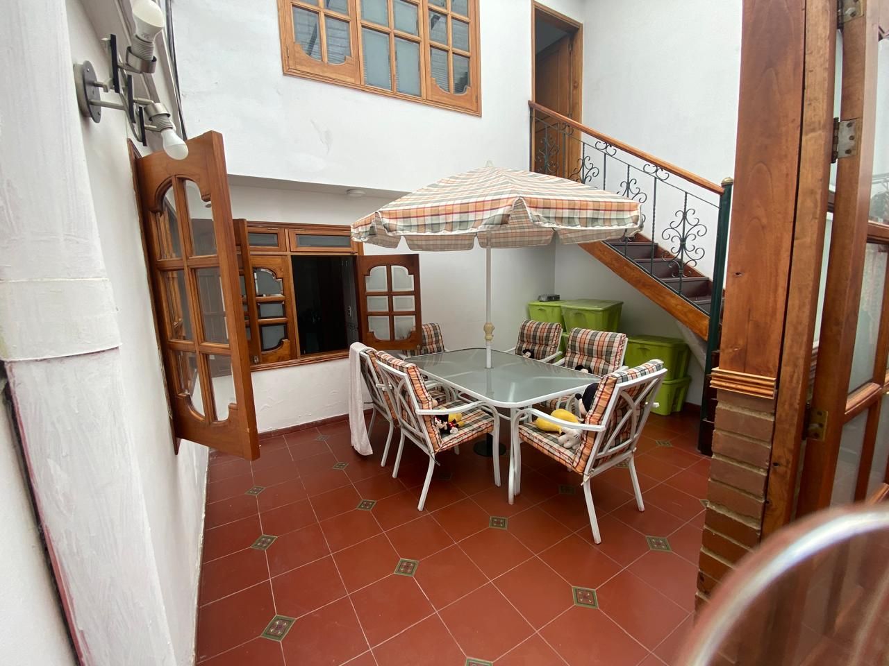Casa en venta Cundinamarca Bogotá El Batan - Edif Batan 263 m2 Habitaciones 5 Baños 5 Garajes 2 Precio $1290000000