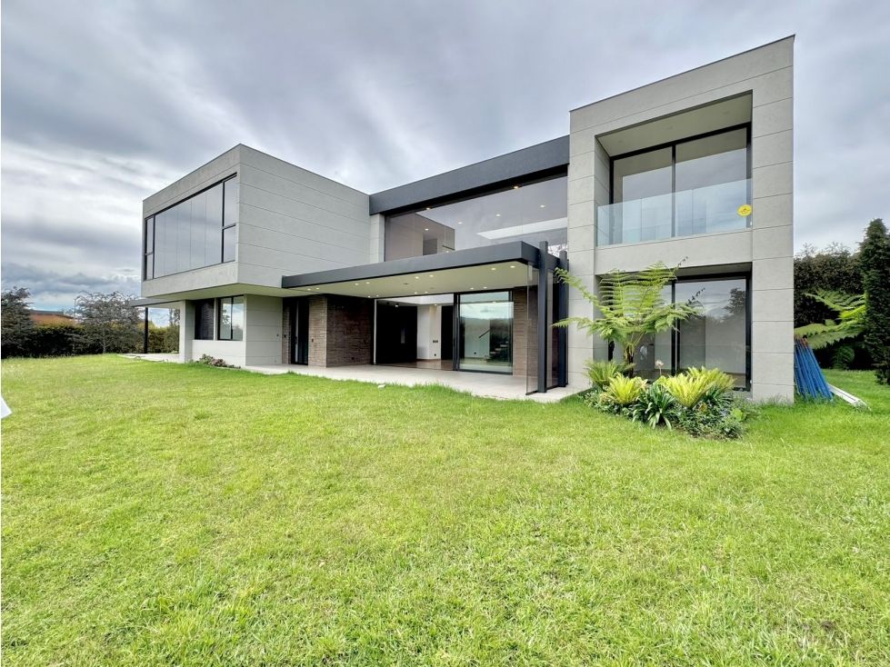 Casa Campestre en venta Antioquia Envigado Envigado 450 m2 Habitaciones 3 Baños 4 Garajes 6 Precio $5300000000