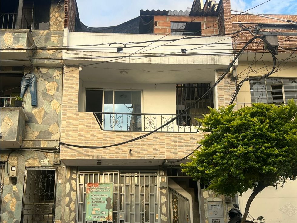 Casa en arriendo Antioquia Medellín La Pinuela 85 m2 Habitaciones 4 Baños 1 Garajes 0 Precio $2100000