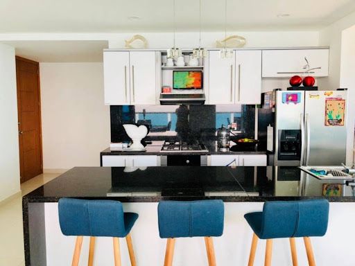 Apartamento en arriendo o venta Bolívar Cartagena Crespo 70 m2 Habitaciones 3 Baños 4 Garajes 1 Precio venta $1150000 Precio arriendo $6000000